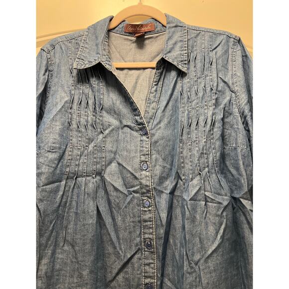 Gloria Vanderbilt Women’s Chambray Roll Tab Sleeve Button Down Denim Top Size M - Picture 3 of 4
